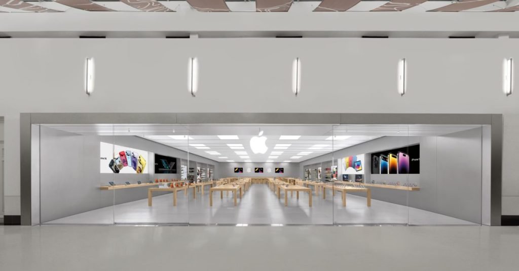 apple-store-workers-in-maryland-vote-in-favor-of-a-strike-over-working-conditions